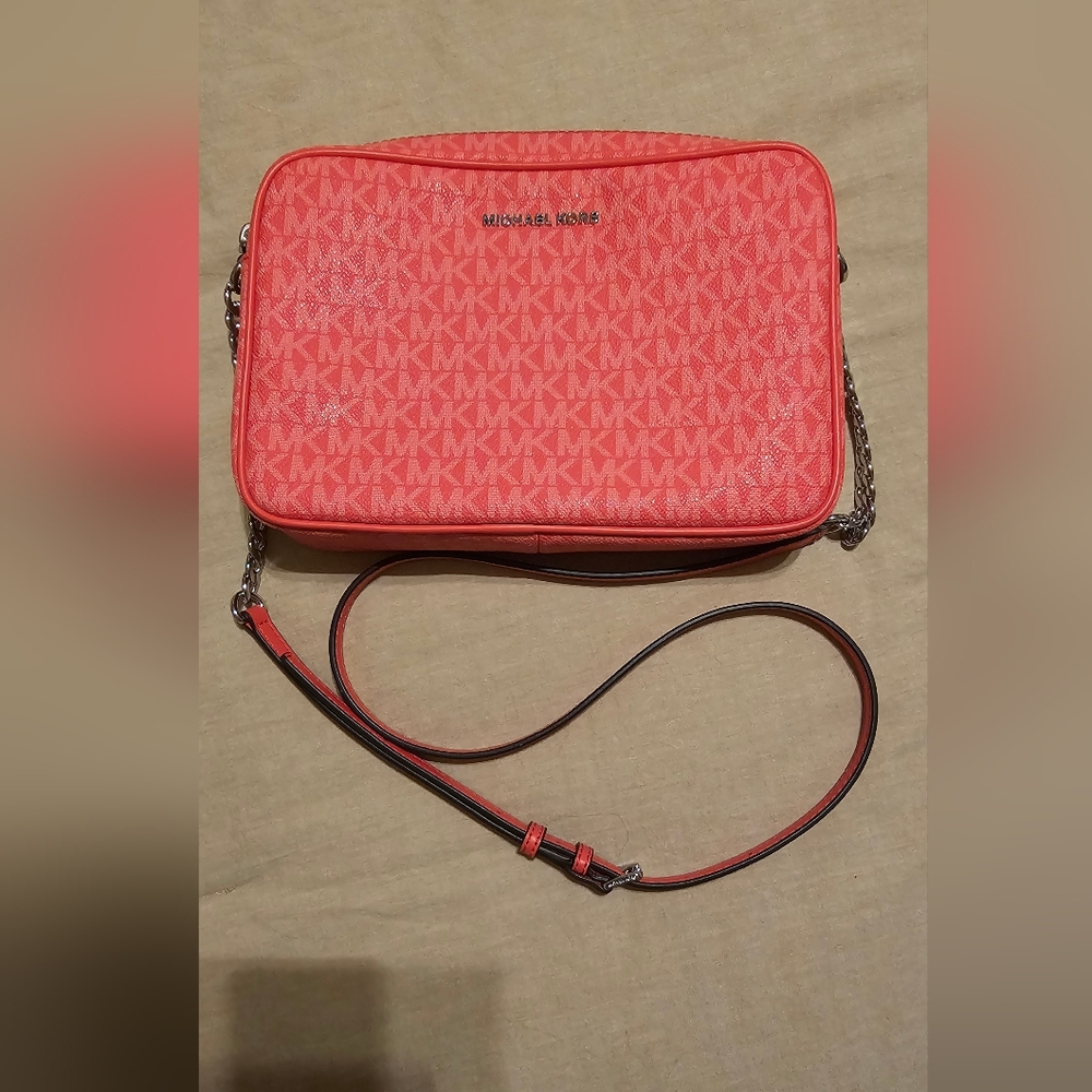 Michael Kors Jet Set East West Crossbody Bag